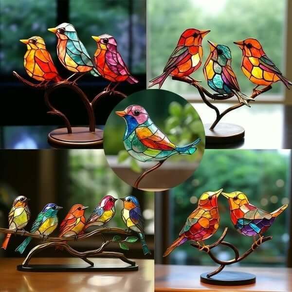 Stilvolle bunte Vogel Skulptur für Büro und Zuhause. Einzigartiges Kunstharz Dekorationsobjekt.