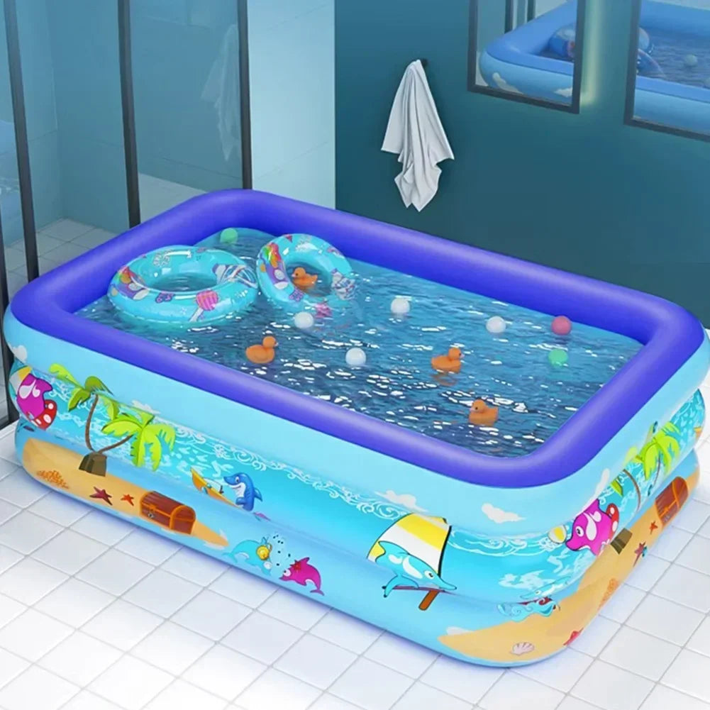 Buntes, aufblasbares Kinderplanschbecken aus PVC, perfekt als Gartenpool oder Balkonpool für sommerlichen Wasserspaß.