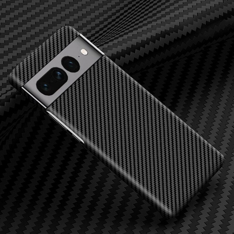 Slim-Fit Carbonhülle für Google Pixel 7a, 7 Pro, 8 Pro. Leichtes Design mit starkem Kratzschutz.