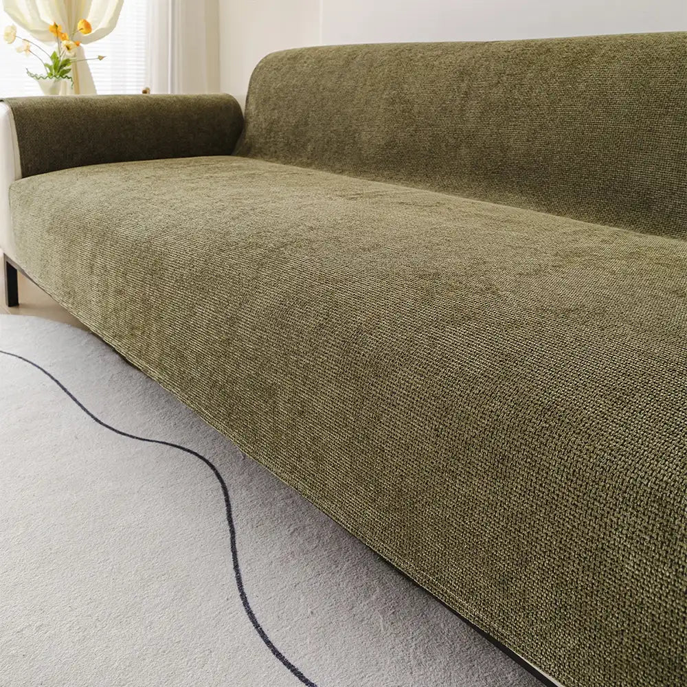 Dekorativer Chenille Sofaüberzug, strapazierfähig & schmutzabweisend, wertet Ihr Wohnzimmer auf.