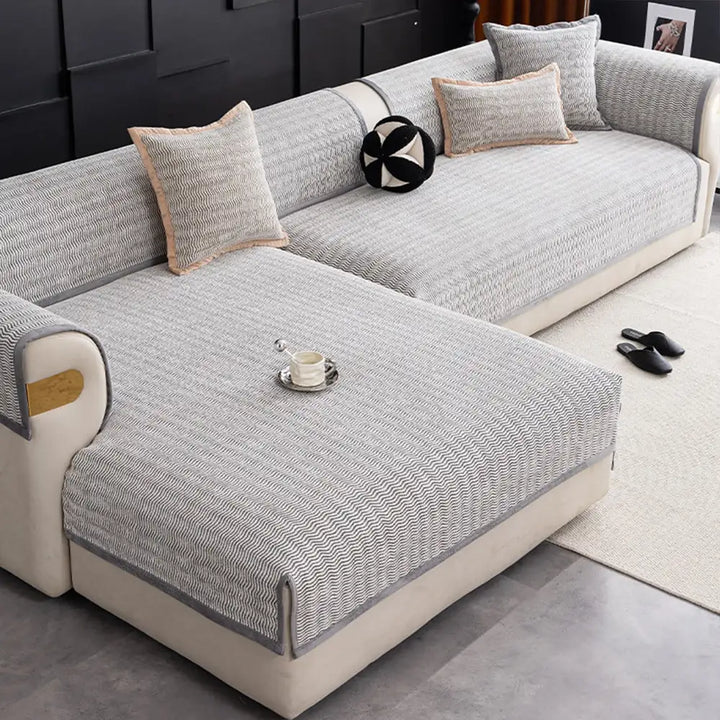 Ganzjährige Chenille Sofa-Schutzhülle, atmungsaktiv, rutschfest, schützt Ihr Sofa stilvoll.