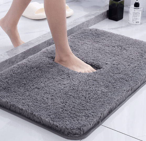 Elegante CLOUDLUXE Mikrofaser Badematte als weiche Bodenmatte & Heimtextilie für jedes Badezimmer.