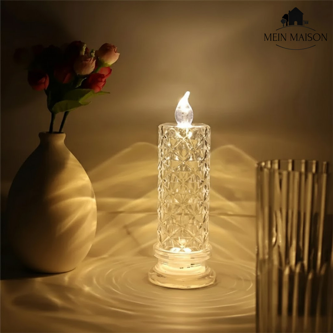 CrystalGlow LED-Kerzen beleuchten einen dunklen Raum mit sanftem Kristalleffekt, schaffen romantische Atmosphäre.