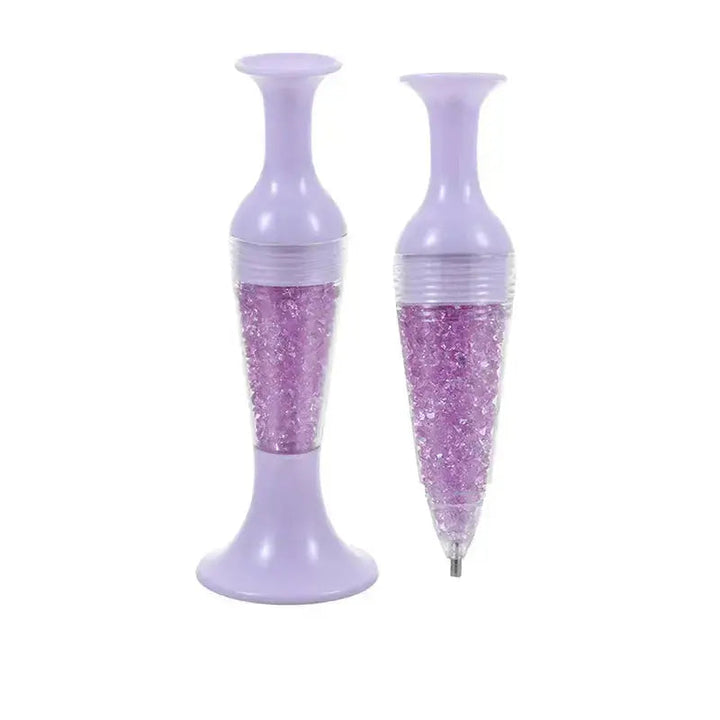 CrystalPen Präzisions-Applikator für filigranes Handwerk, Schmuckdesign und Modellbau mit kleinen Teilen.