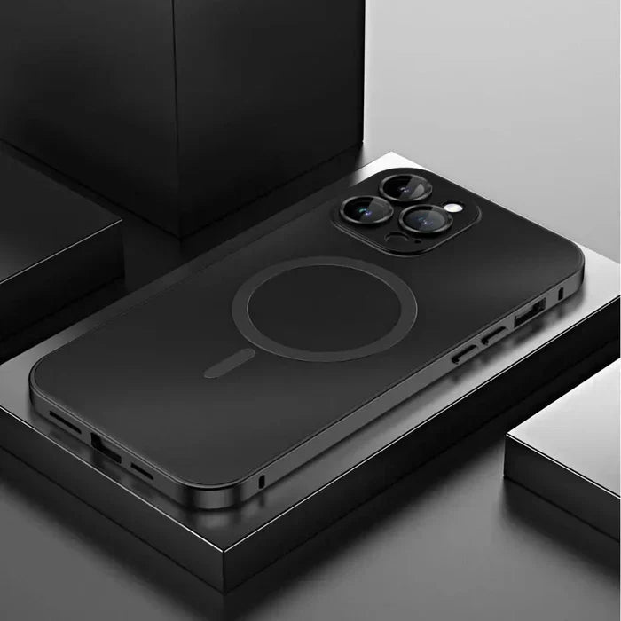 Robuste Metall-Schutzhülle für iPhone mit MagSafe-Kompatibilität. Maximale Sicherheit.