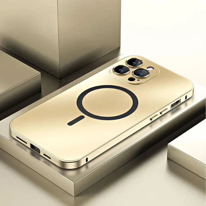 Eleganter iPhone Schutz: Metall Hülle mit MagSafe. Perfekt für den täglichen Gebrauch.