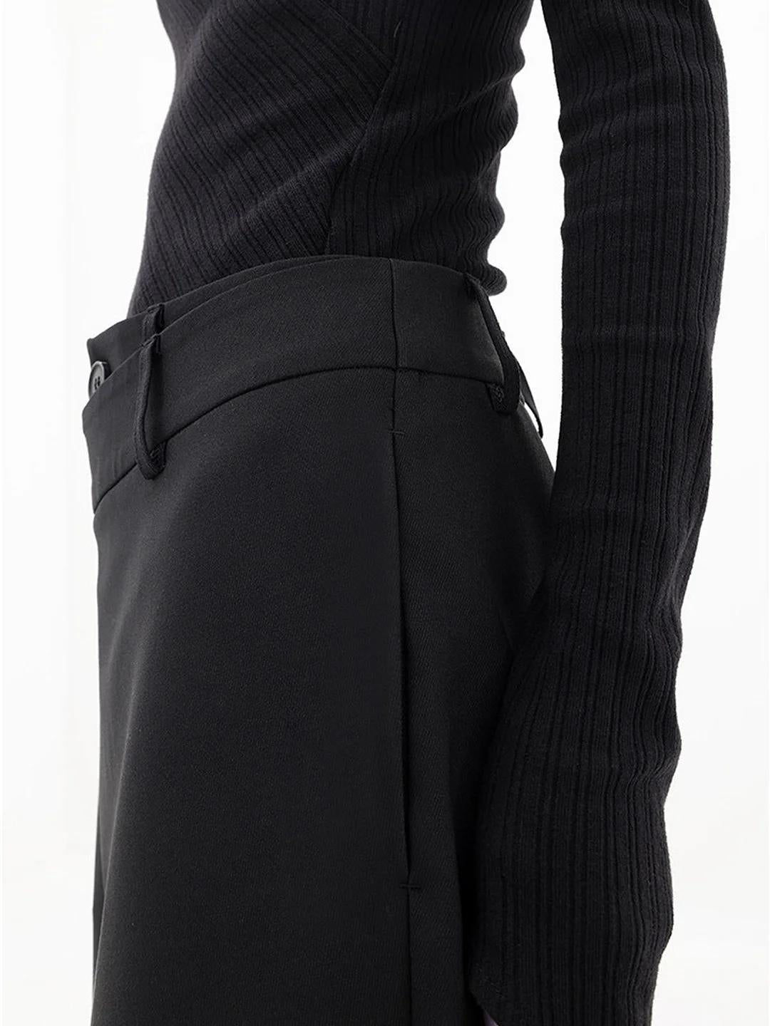 Komfortable Damen-Hose, Baggy-Schnitt, mit trendigem asymmetrischem Bund-Design.
