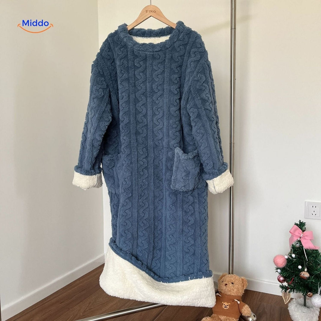 Komfortables Hauskleid, Damen Deckenkleid, flauschig und wohlig, als Geschenkidee.