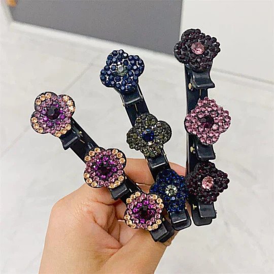 Glamouröse Haarspange für Damen, geflochtenes Design mit glitzernden Steinen als Haarschmuck.