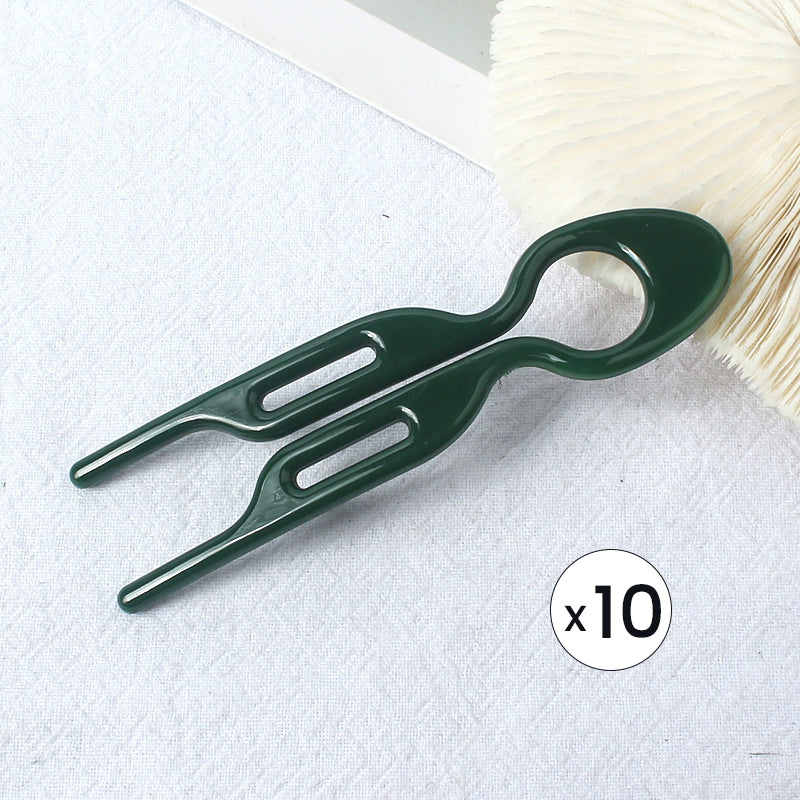 GlamGrip Haarspange detailreich auf weißem Hintergrund, vielseitiger Haarschmuck für Damen.