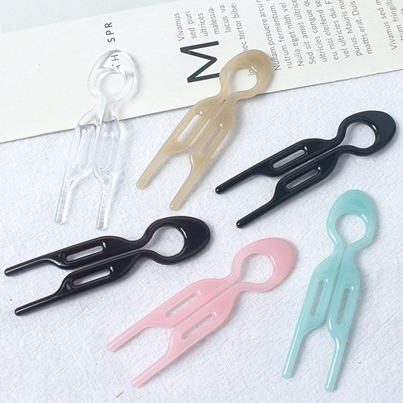 Die GlamGrip Haarspange fixiert eine elegante Hochsteckfrisur, komfortabler Halt den ganzen Tag.