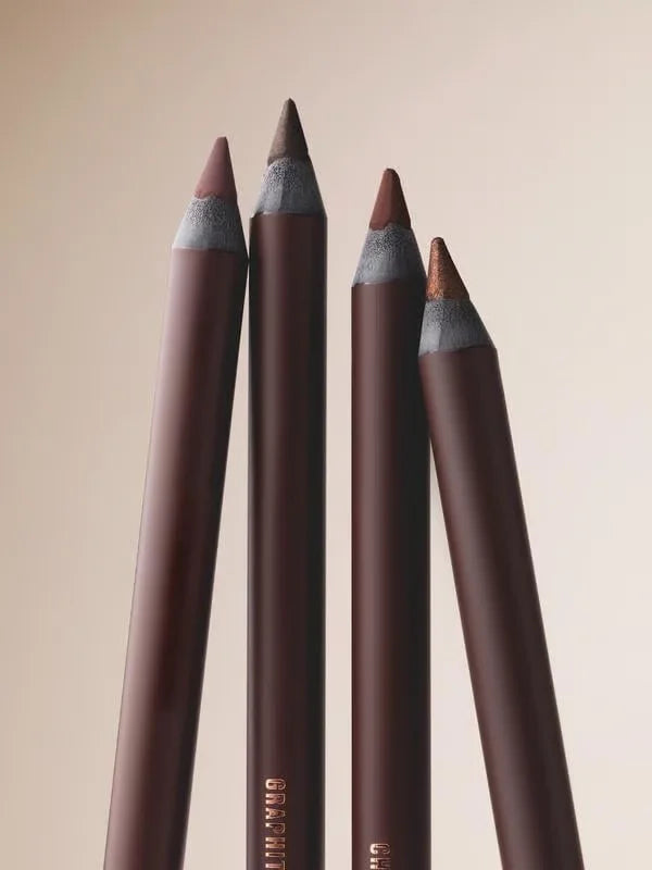 Vielseitiger Damen GlanzBraue Kosmetikstift: Präziser Eyeliner & wasserdichter Augenbrauenstift für Schönheit.