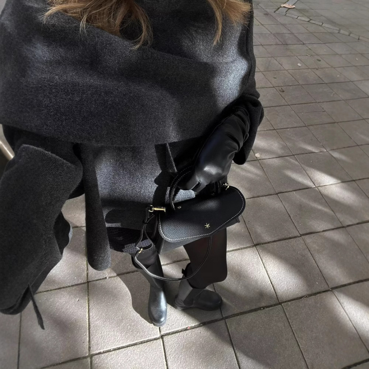 Damen Mode Poncho für kühle Tage. Eleganter, warmer & bequemer asymmetrischer Herbst-Winter Überwurf.