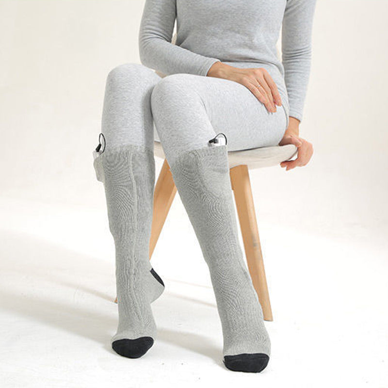 Ergonomische ThermoLuxe beheizte Socken, wiederaufladbar, angenehm zu tragen.