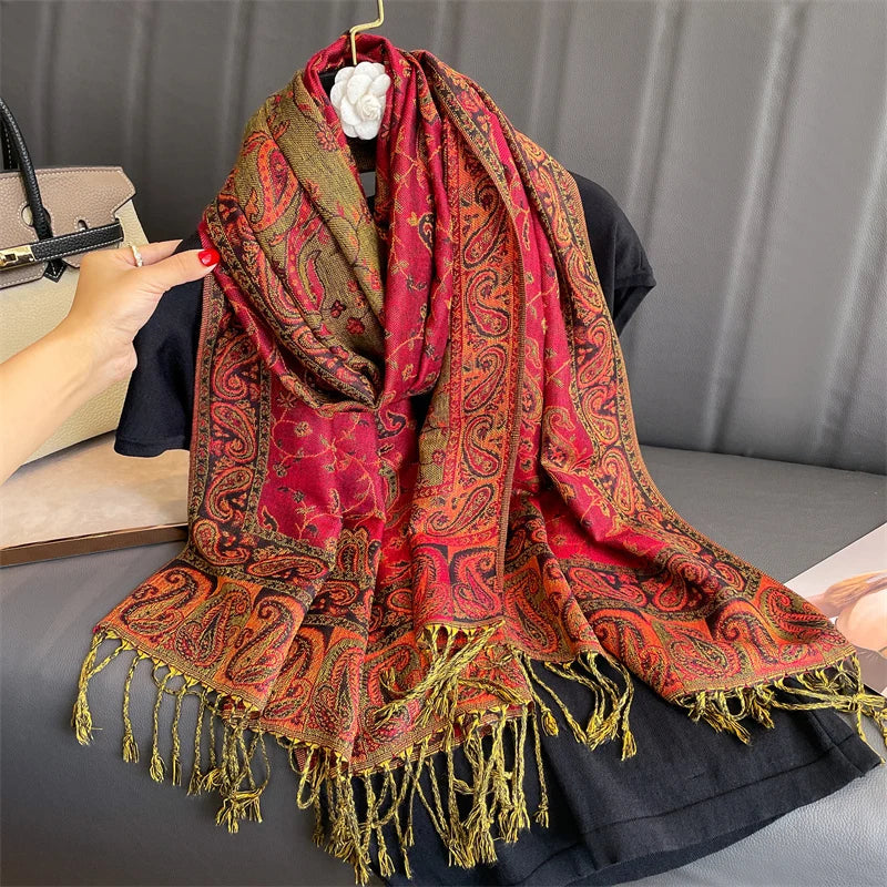 Luxuriöser Kaschmirgefühl Schal, ein Must-have für Herbst & Winter.