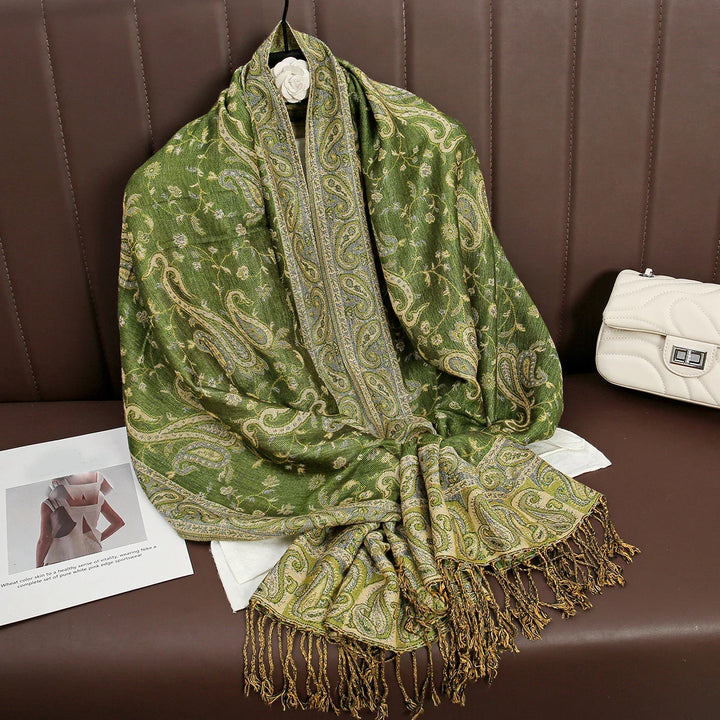 Weicher Kaschmirgefühl Wrap, perfektes Accessoire für kühle Tage.