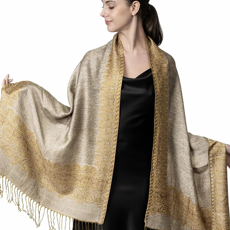 Eleganter Winterschal mit Kaschmirgefühl, wärmt zuverlässig & schick.