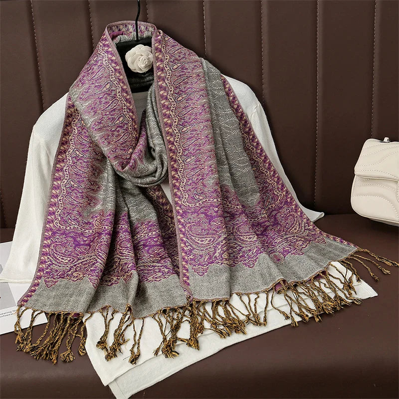 Weicher Kaschmirgefühl Wrap für Damen, stilvoll durch die kalte Saison.
