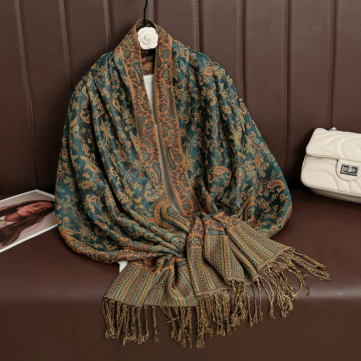 Eleganter Kaschmirgefühl Printschal, modisch & warm für Damen.