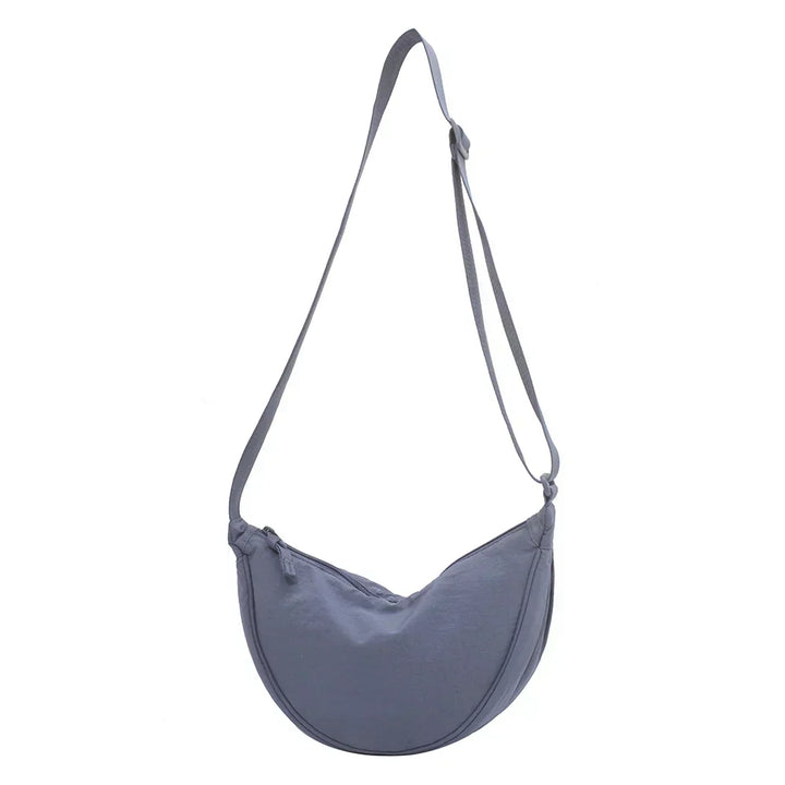 Moderne Knödeltasche, ein leichtes Accessoire für Damen, ideal für Freizeit.
