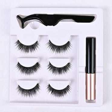 Wiederverwendbare, kleberfreie Damen Wimpern – magnetische MagicLashes für einfaches Augen Make-up.