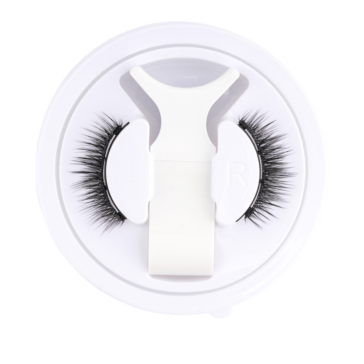 Einfaches Damen Magnetwimpernset, kleberfrei und wiederverwendbar, für schnelles und schönes Augen Make-up.