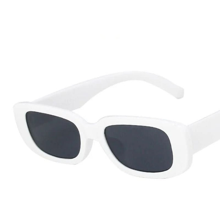 Robuste Polycarbonat-Damen-Sonnenbrille, rechteckig, Retro-Design, zuverlässiger UV400-Schutz.