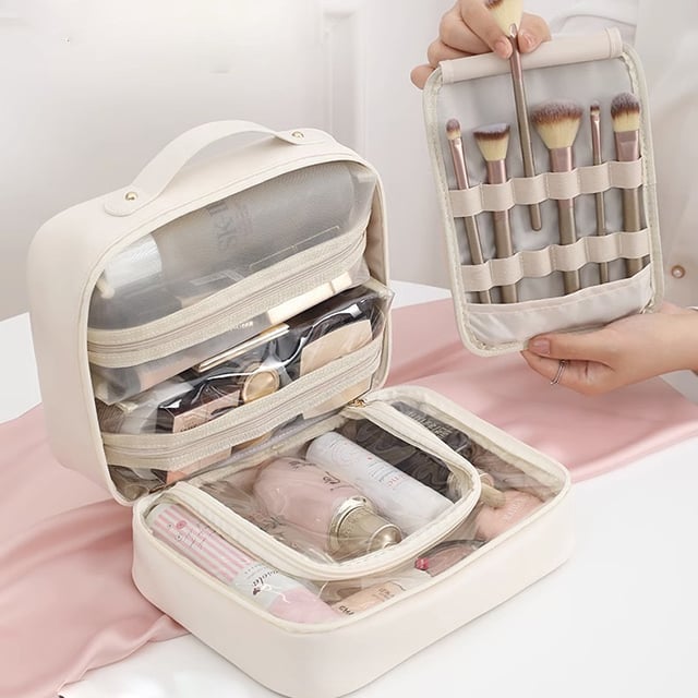 Damen Reise-Kosmetiktasche mit vielen Fächern; praktischer Organizer für Kosmetik und Pflegeprodukte unterwegs.