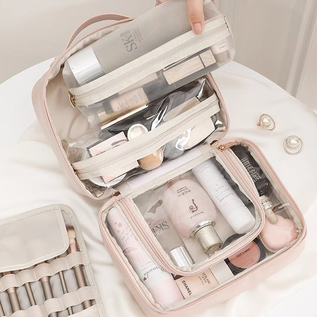 Geräumige Kulturtasche für Damen, wasserabweisend, mit intelligenten Fächern für Schminkutensilien und Beauty-Artikel.