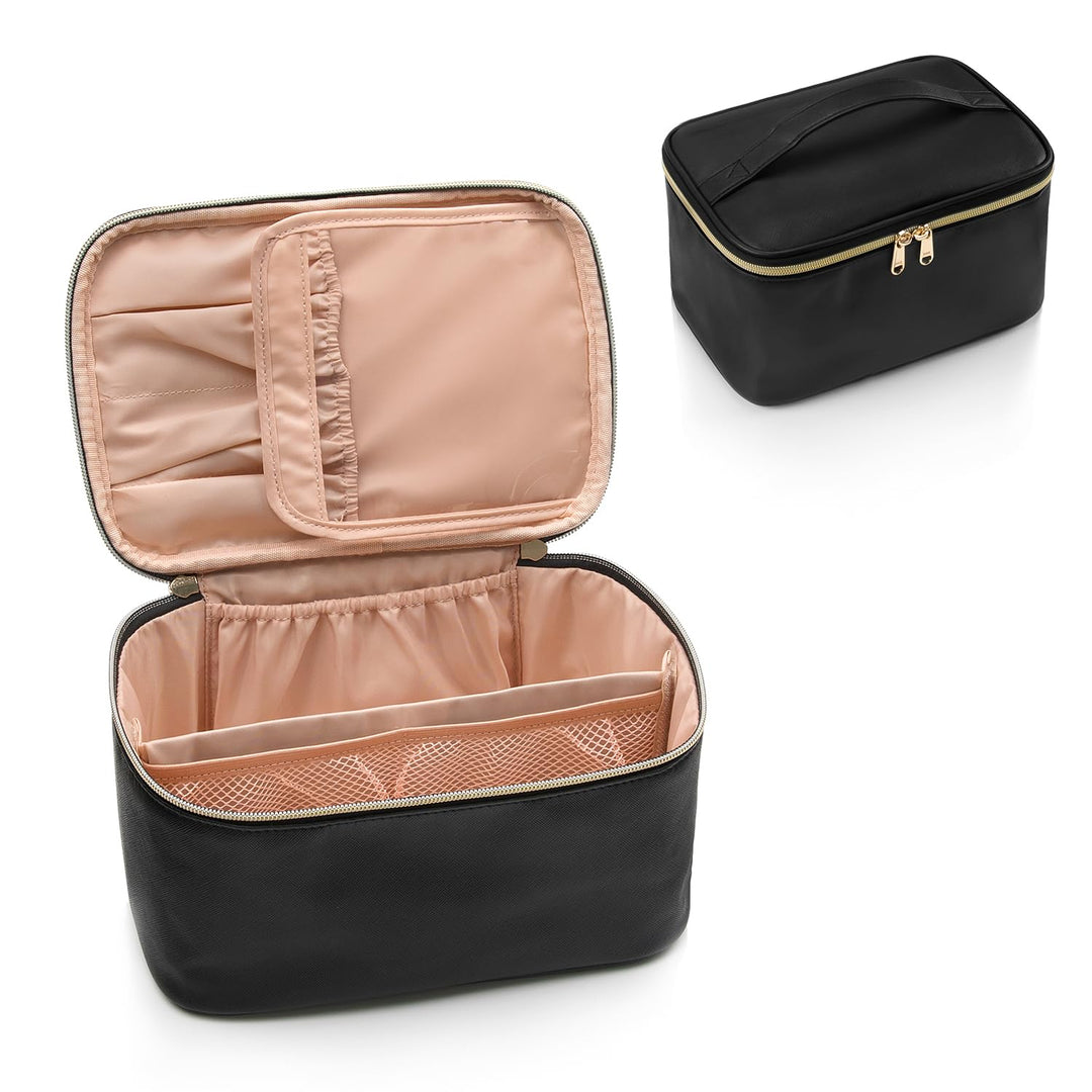 Geschlossener Reise-Kosmetik-Organizer, beige, kompaktes Design für unterwegs.