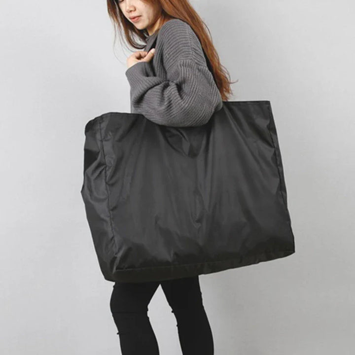 Vielseitige Damen Reisetasche als Weekender, Sporttasche oder Handgepäck, faltbar & wasserfest.
