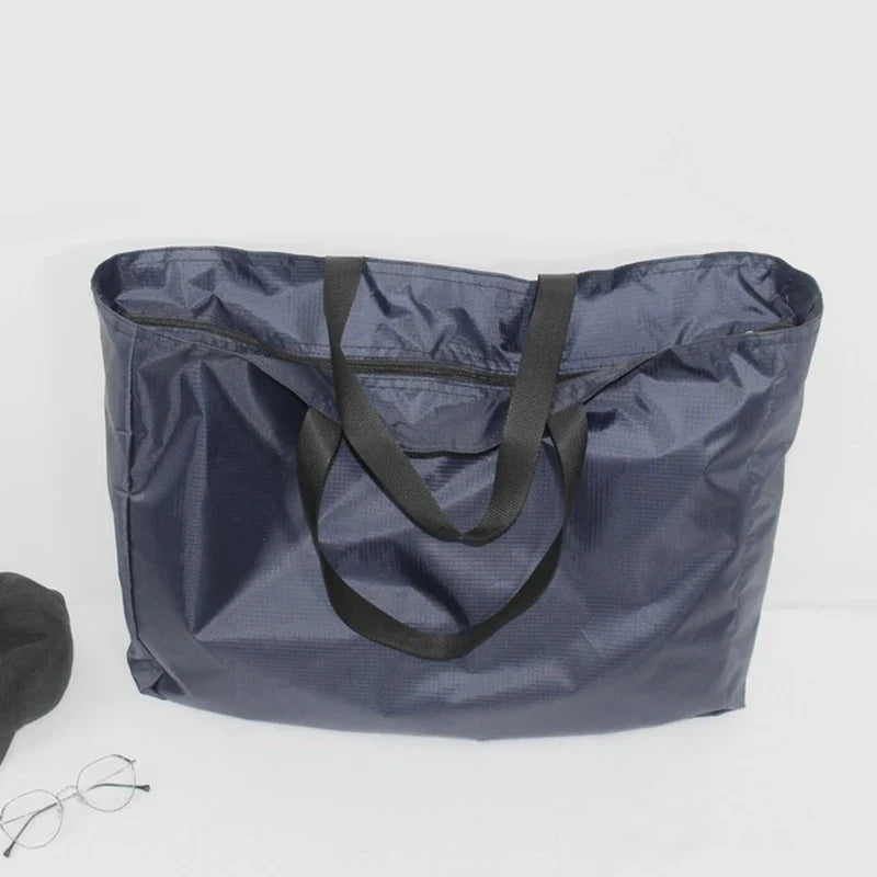 Elegante faltbare Damen Reisetasche, leicht & wasserfest, ideal für stilvolles Reisen mit viel Platz.