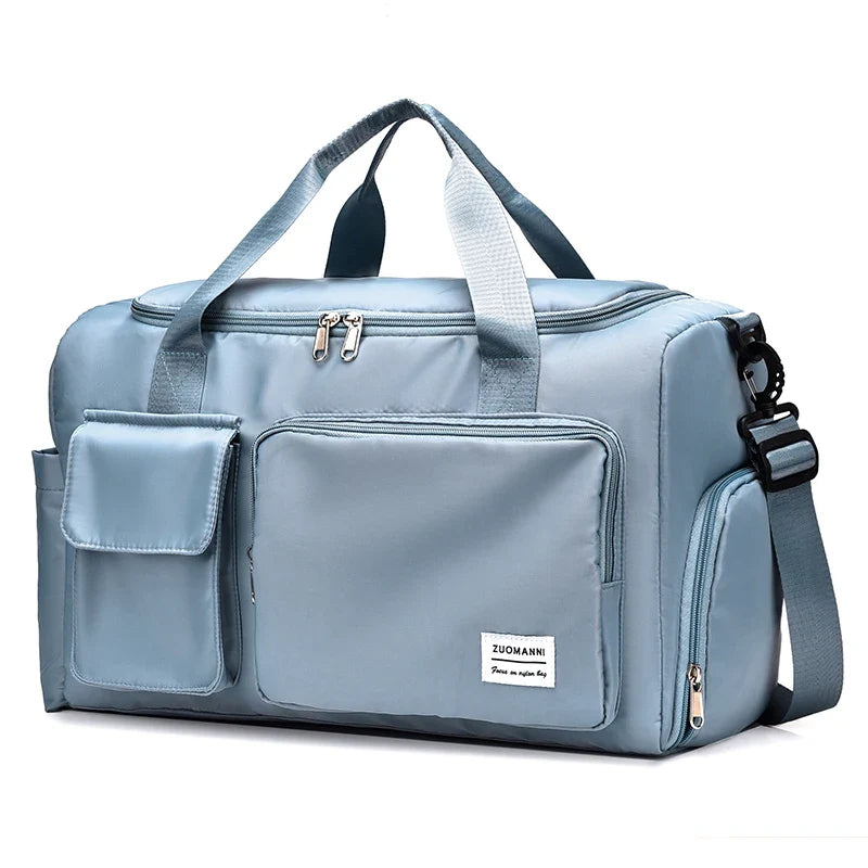 Damen Weekender 35L auf dem Gepäckband, betont seine Flugtauglichkeit und strapazierfähige Qualität.