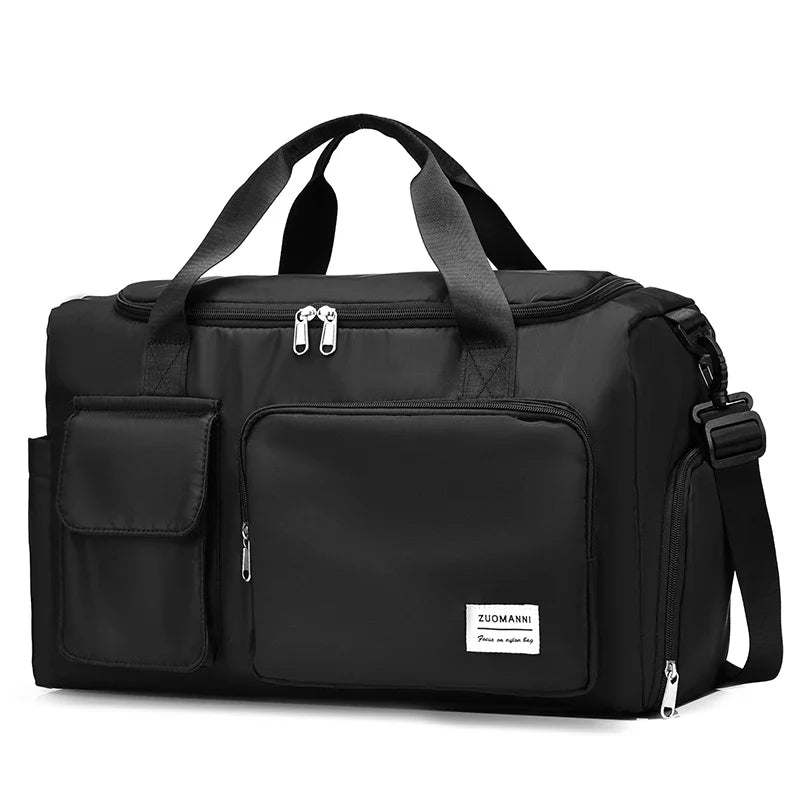 Damen Handgepäck Weekender 35L, auf Rollkoffer gesteckt, zeigt seine Flugtauglichkeit und Komfort.