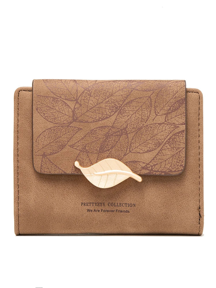 Schicke Damen Geldbörse im Retro-Stil mit modischem Blattmuster. Kompaktes Portemonnaie, ideal als Mini-Accessoire.