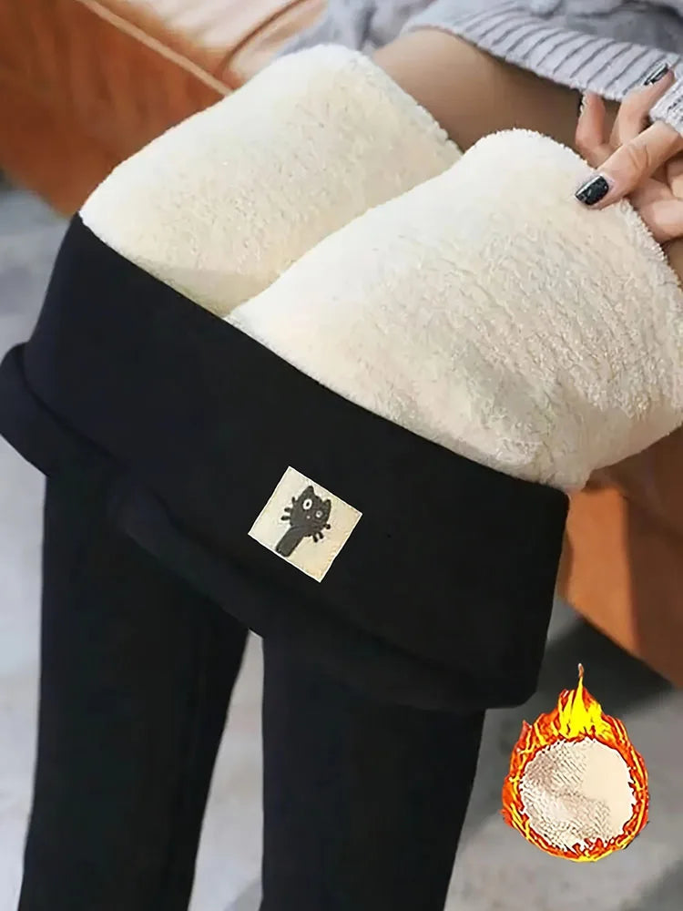Damen Thermo-Leggings für warme Wintertage, figurformend und bequem. Perfekt für Herbst und Winter.