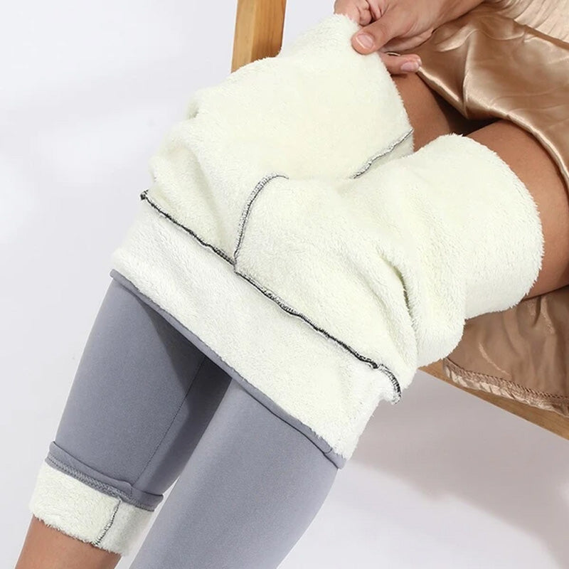 Thermoleggings für Damen; atmungsaktiv & kuschelig weich; ideal für Sport & Freizeit.