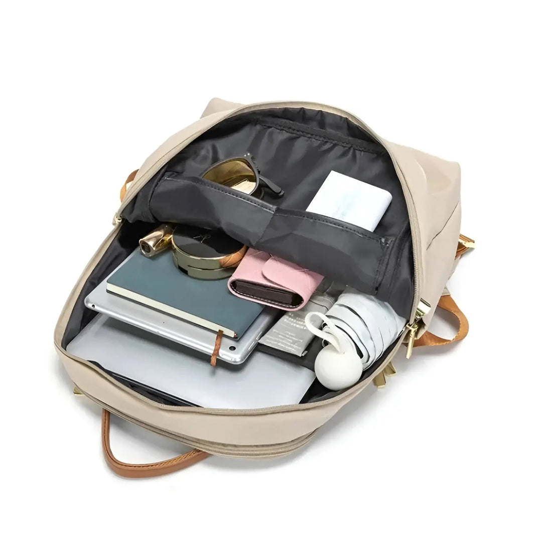 Wasserdichter & leichter Damen Rucksack Urban für Alltag & Reise. Bietet Laptop-Fach. Modern & praktisch.