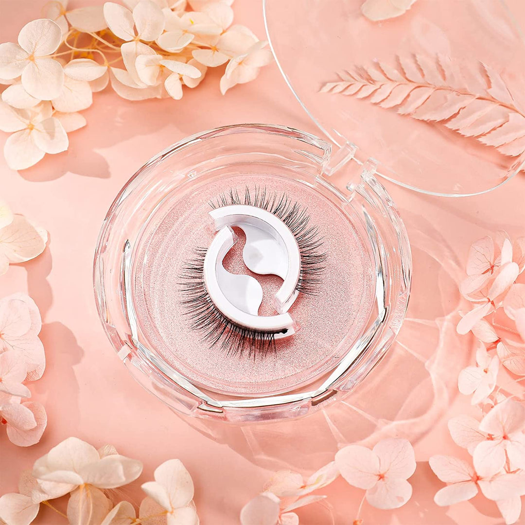 Damen wiederverwendbare, selbstklebende Wimpern für schnelle, einfache Anwendung und perfektes Augen-Make-up.