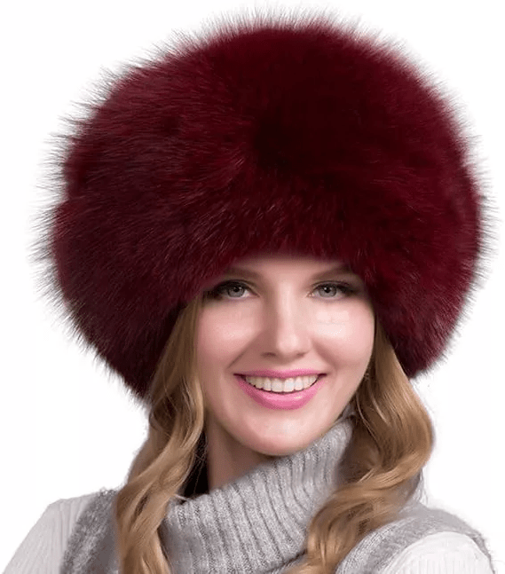 Detailansicht der luxuriösen Damen Wintermütze. Weiches Material & warmer Ohrenschutz.