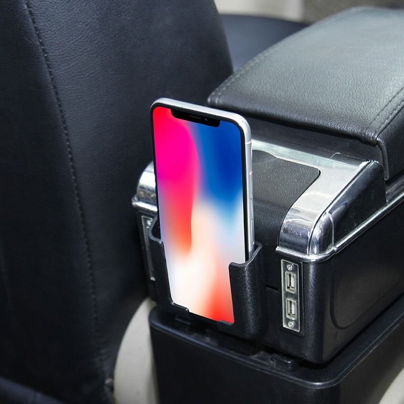DashGrip Handyhalter für Auto-Armaturenbrett. Bietet sichere Navigation und bequemes Freisprechen im Fahrzeug.
