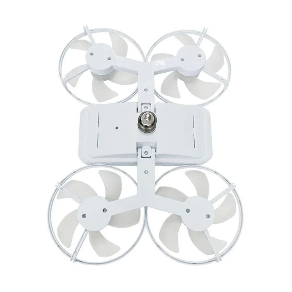 Faltbarer Deckenventilator mit integriertem LED-Licht. Sorgt für leise Kühlung & stimmungsvolle Beleuchtung.
