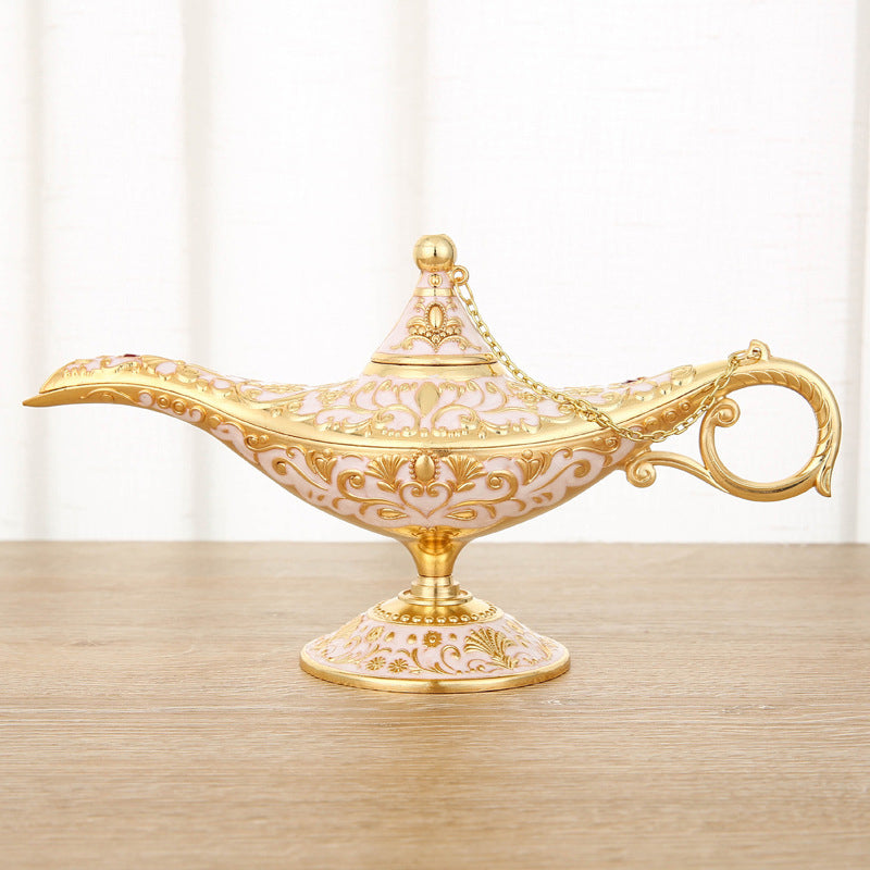 Filigrane Aladdin Wunderlampe, ein einzigartiges Vintage-Ornament und Deko-Highlight.