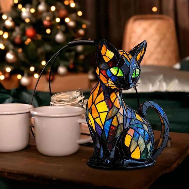 Handgefertigte Buntglas Katzenlampe mit warmem LED-Licht, ideal als gemütliches Nachtlicht für den Nachttisch.