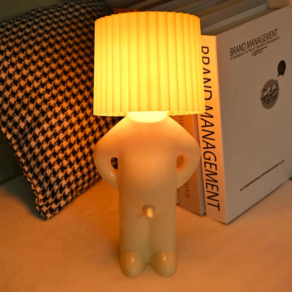 Moderne LED Tischleuchte für stimmungsvolles Licht im Wohnzimmer, energieeffizient und farbenfroh.