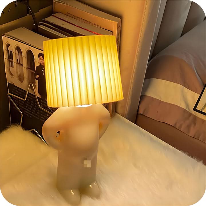 Die energiesparende LED Lampe leuchtet warm, ideal für entspannte Abende und gemütliche Stunden.