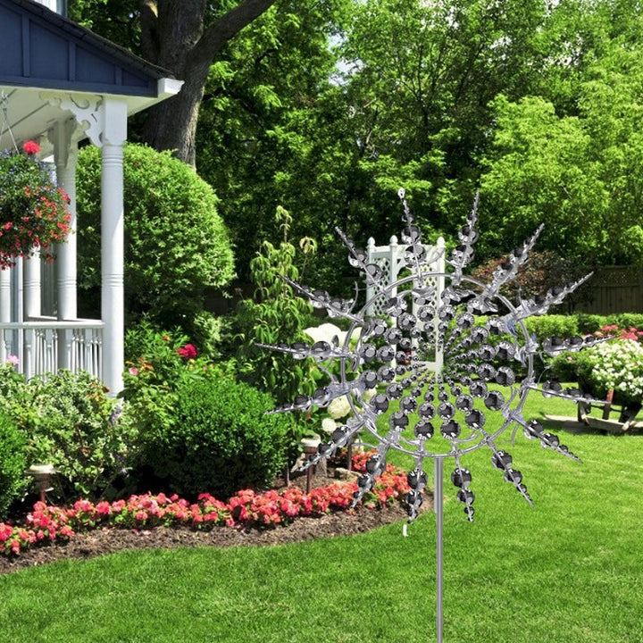 Hochwertige Metall-Windmühle für den Garten, ansprechende Gartendeko-Skulptur und funktionelles Windspiel.