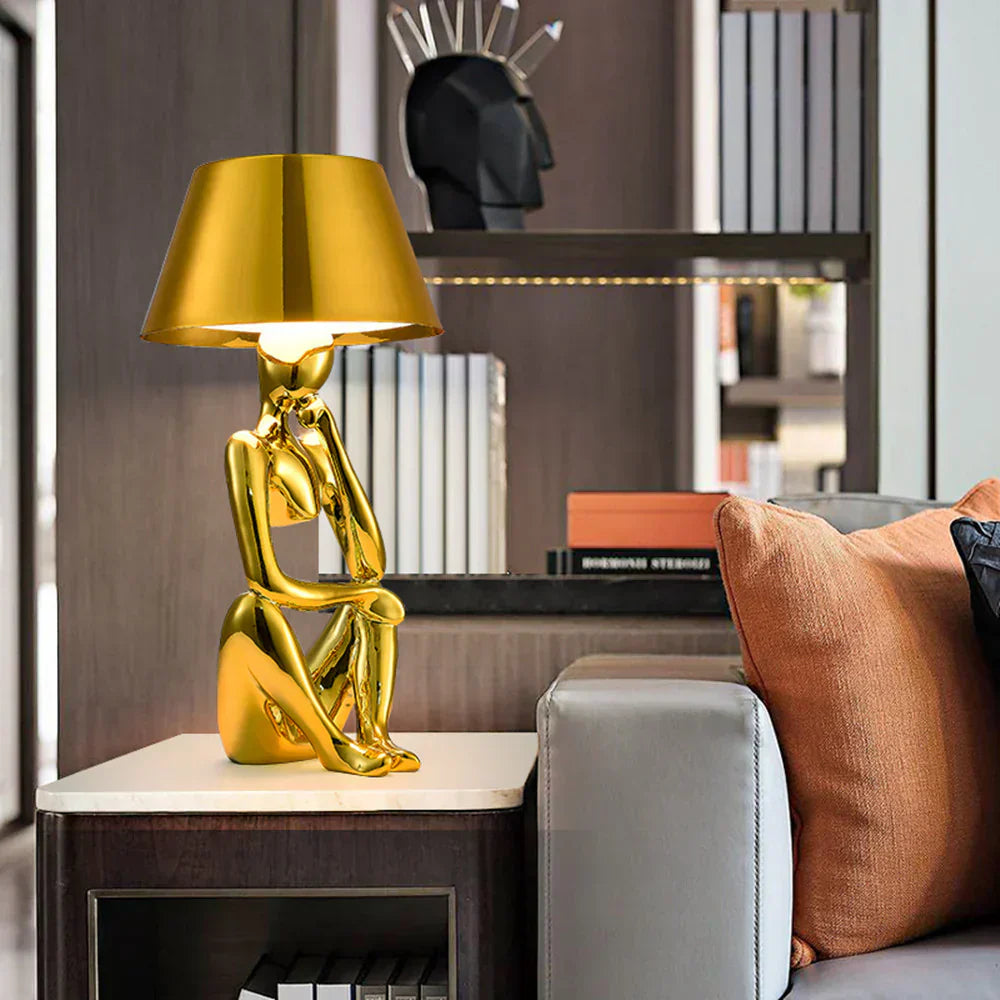 Designerlampe Arden, moderne Tischlampe für Wohnzimmer. Elegante Innenbeleuchtung, minimalistisches Design.