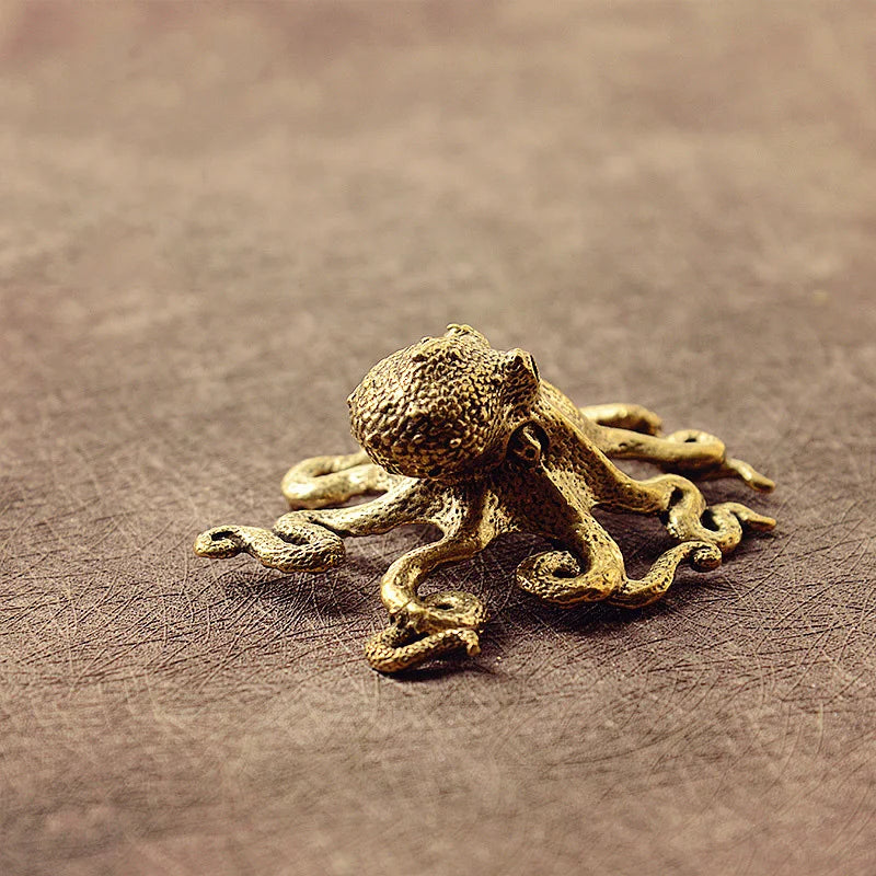 Maritimes Oktopus-Kunstwerk, perfekt als Tischdekoration oder Geschenk für Meeresliebhaber.