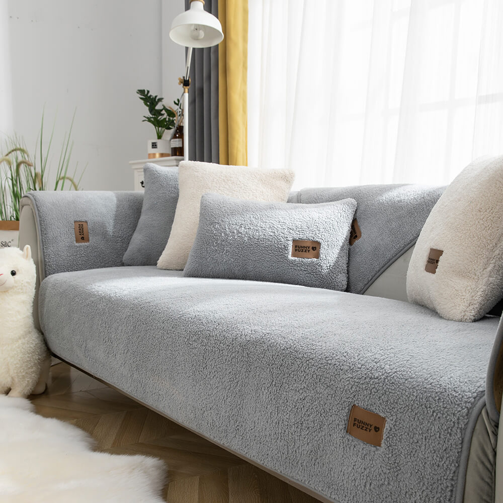 Weicher, flauschiger Sherpa-Fleece Sofabezug für ultimativen Komfort, rutschfest & warm im Wohnzimmer.